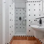 K1820 Family Apartment *