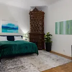 Apartment K1820 Family