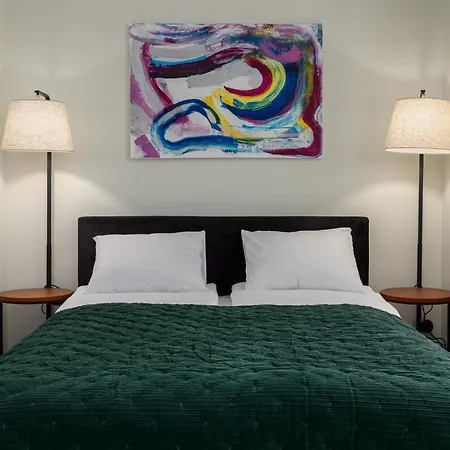 K1820 Family Apartment *