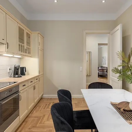K1820 Family Apartman *