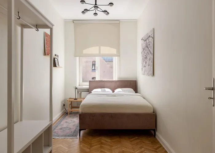 Apartment K1820 Family *