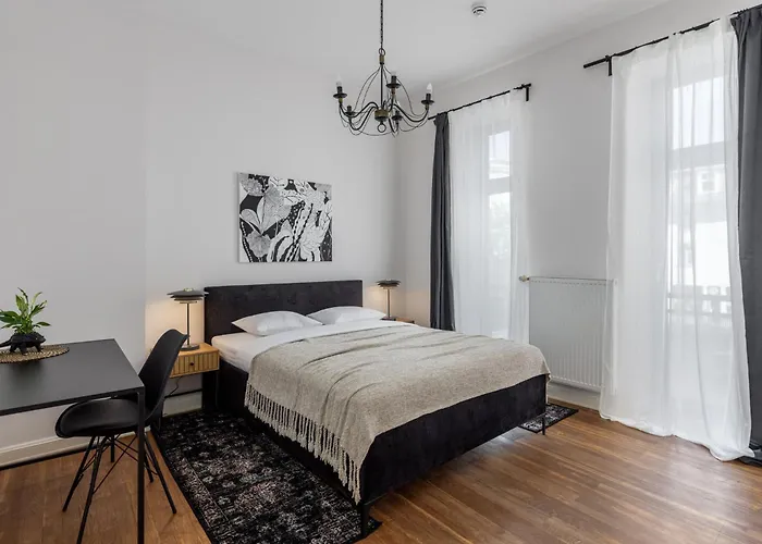 K1820 Family Apartment *