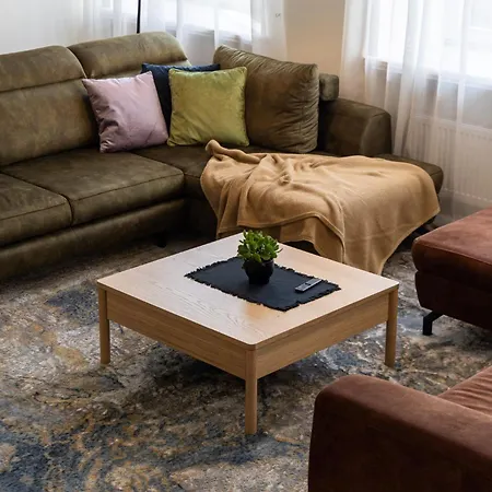 Apartment K1820 Family *