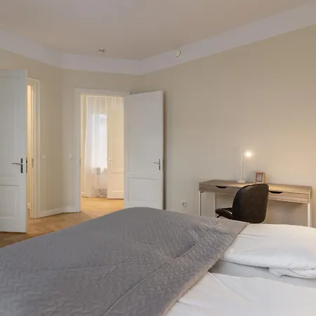 K1820 Family Apartment *