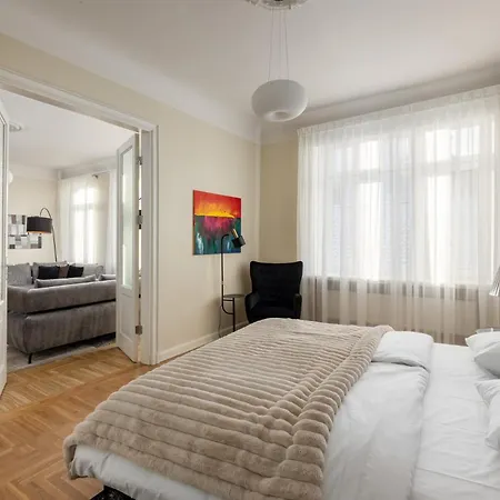 Apartment K1820 Family